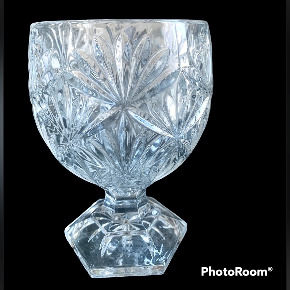 6" TELEFLORA Crystal Goblet or
Decorative Crystal Accent